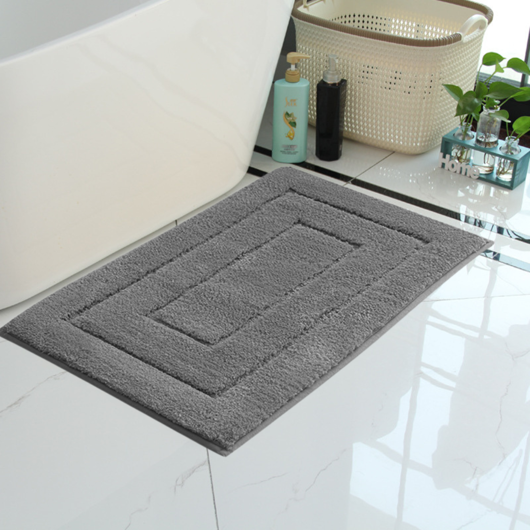 Stijlvol en veilig: De voordelen van een donkergrijze badmat in uw badkamer!